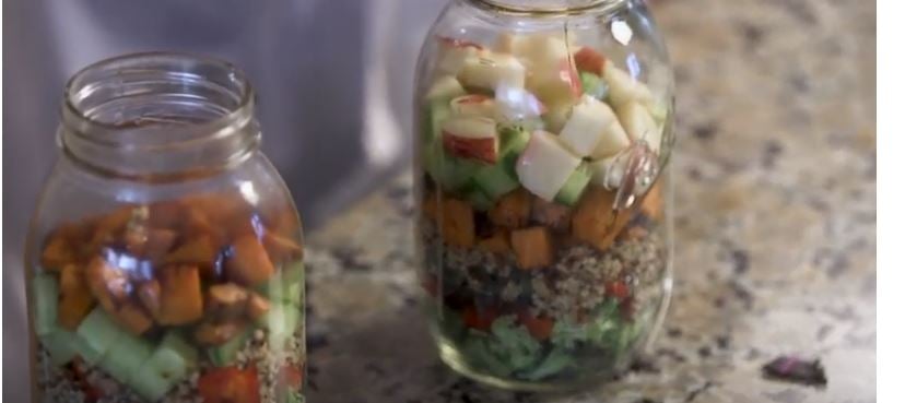 Mason Jar salad.jpg